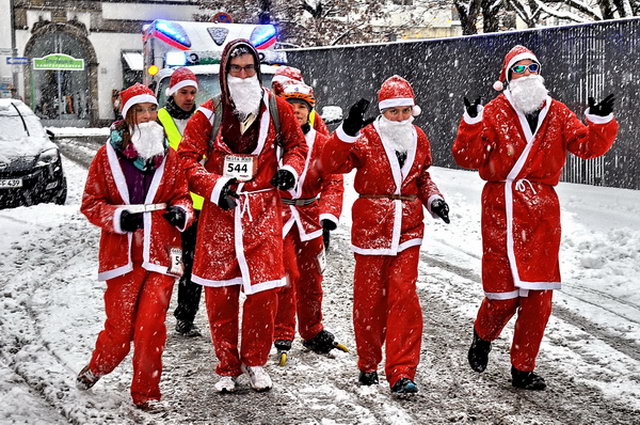 Santa Run   058.jpg